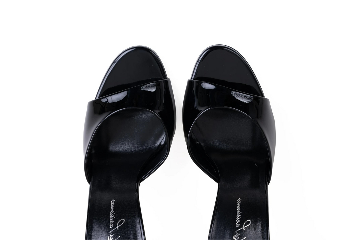 CHLOÉ - Patent Leather Mules